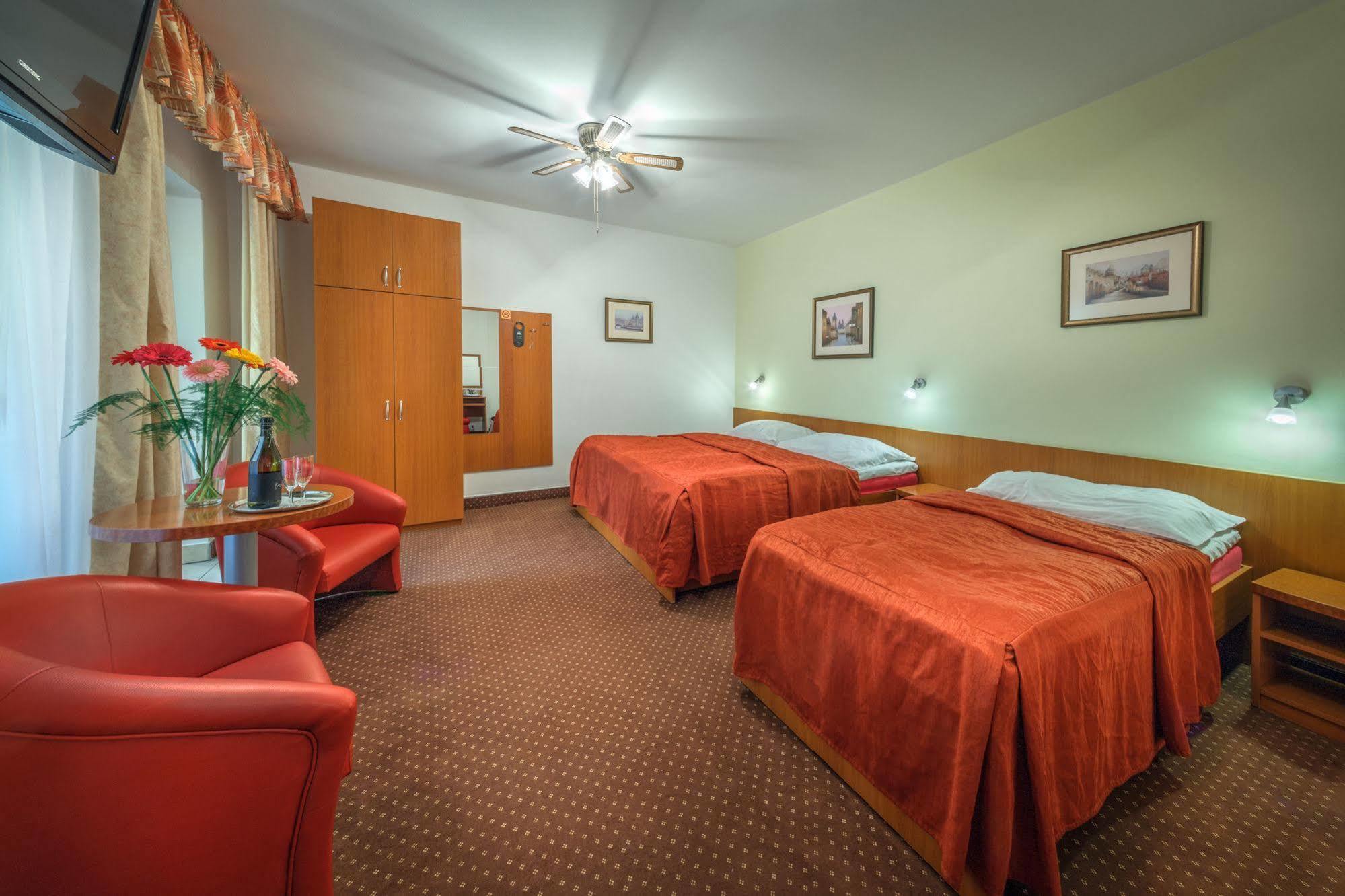 Hotel Seifert Prága Kültér fotó